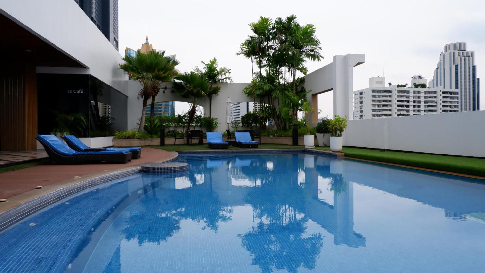 Grand Asoke Suites Boutique Residence Банкок Екстериор снимка